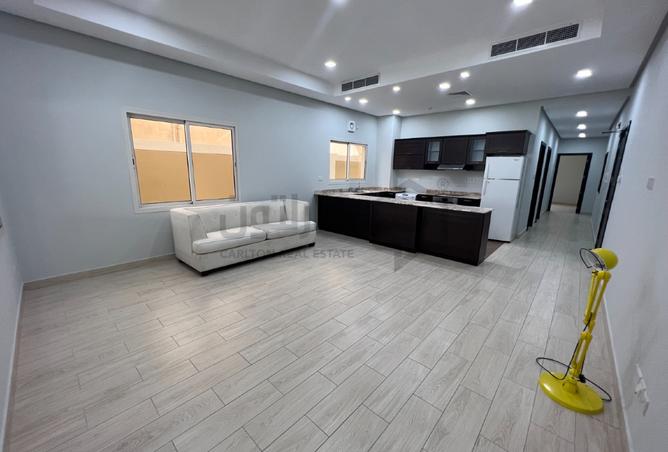 921860 - Property Image 3