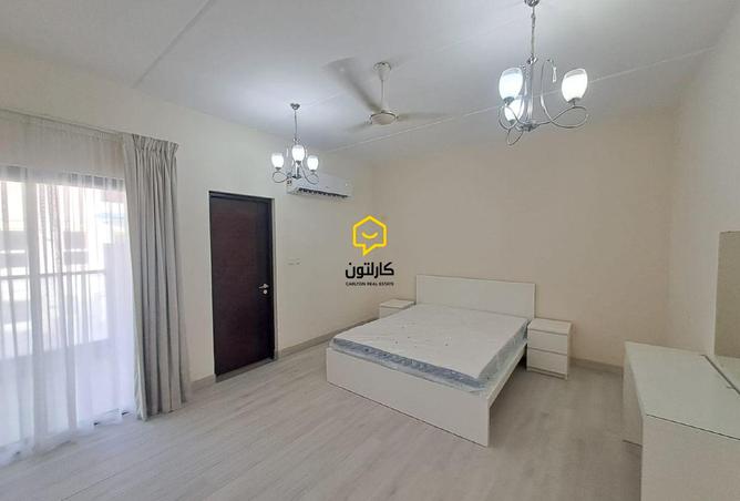 942359 - Property Image 2