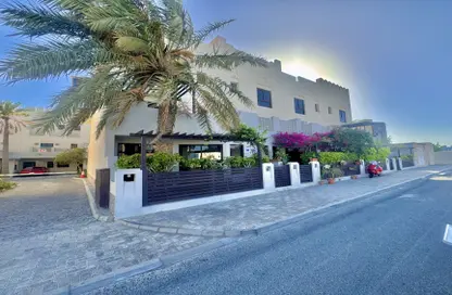 Villa - 4 Bedrooms - 5 Bathrooms for sale in Murjan - Amwaj Islands - Muharraq Governorate