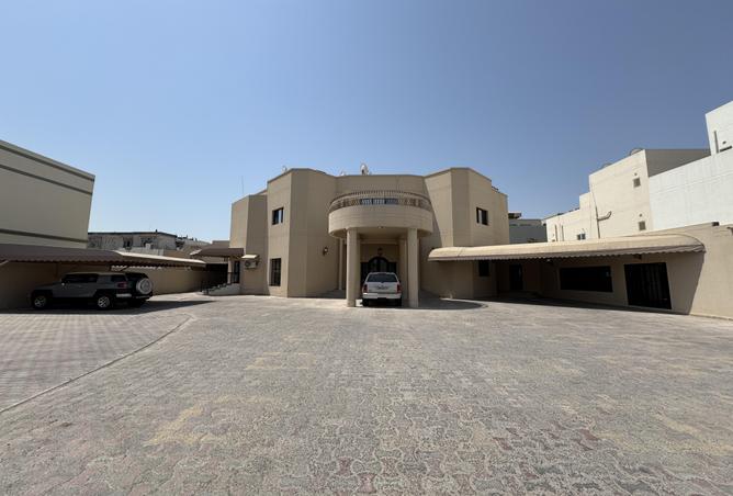 942282 - Property Image 2