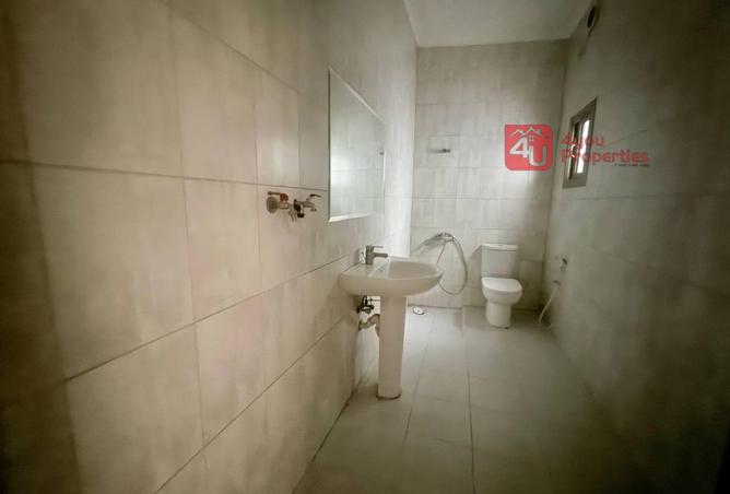 966077 - Property Image 3