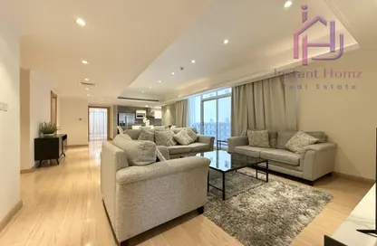 شقة - 3 غرف نوم - 4 حمامات للايجار في الجفير - محافظة العاصمة