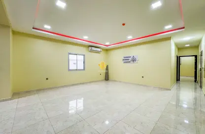 Apartment - 2 Bedrooms - 2 Bathrooms for rent in Saar - Northern Governorate