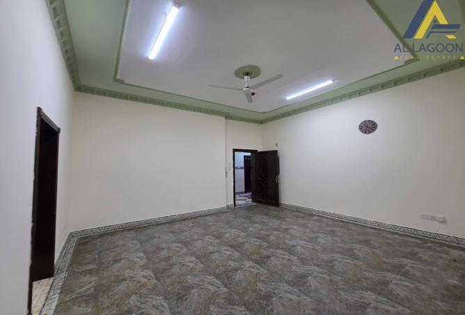 959814 - Property Image 2