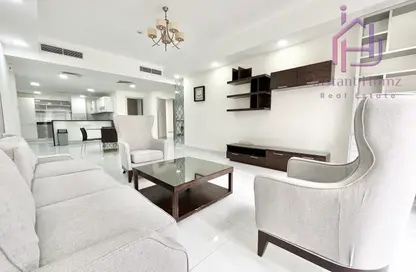 Apartment - 3 Bedrooms - 3 Bathrooms for rent in Seef - Capital Governorate