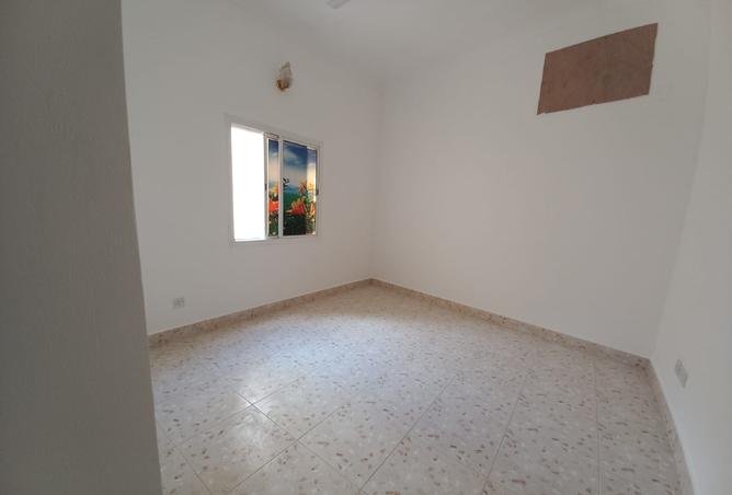 Apartment - 2 Bedrooms - 2 Bathrooms for rent in Manama Souq - Manama - Capital Governorate