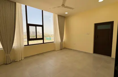 Apartment - 2 Bedrooms - 2 Bathrooms for rent in Galali - Muharraq Governorate