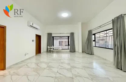 Apartment - 2 Bedrooms - 2 Bathrooms for rent in Saar - Northern Governorate
