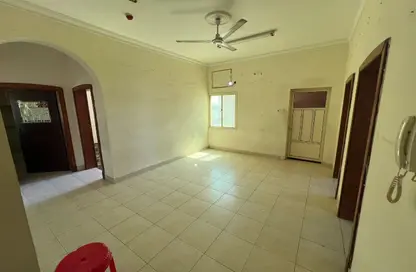 Apartment - 3 Bedrooms - 2 Bathrooms for rent in Isa Town - Central Governorate