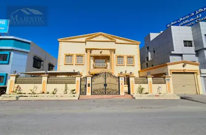 Villa - Studio - 5 Bathrooms for rent in Zinj - Manama - Capital Governorate