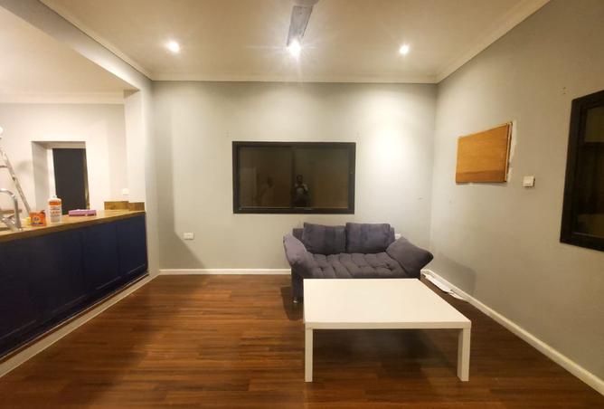 981563 - Property Image 2