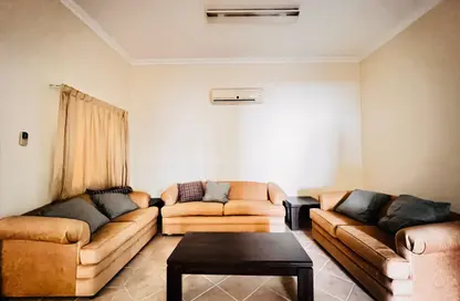 Apartment - 3 Bedrooms - 3 Bathrooms for rent in Nuwaidrat - Central Governorate