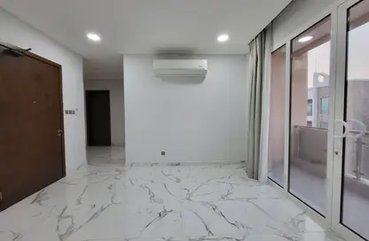 Apartment - 2 Bedrooms - 3 Bathrooms for rent in Hidd - Muharraq Governorate