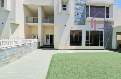 Villa - 4 Bedrooms - 5 Bathrooms for rent in Janabiya - Northern Governorate