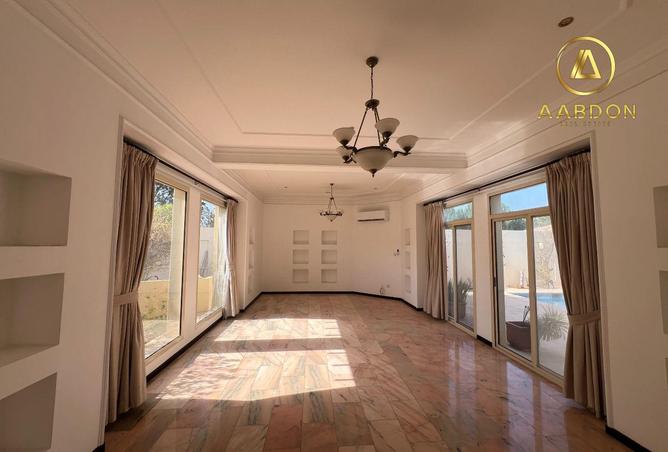 950138 - Property Image 3