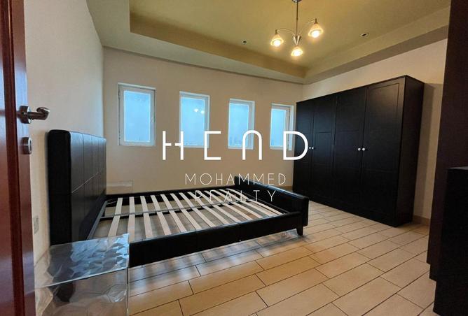 985283 - Property Image 2