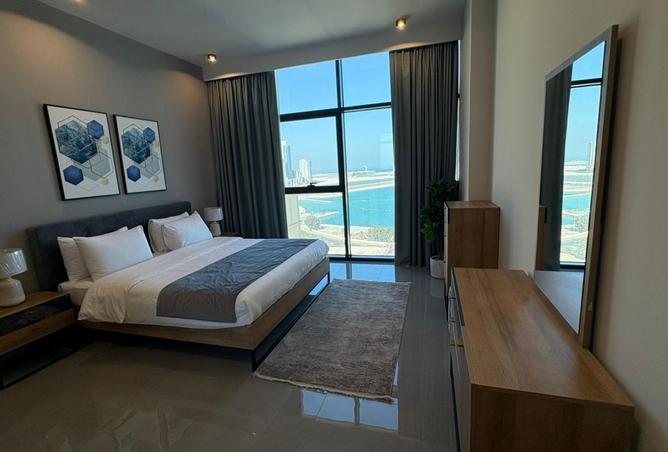 983832 - Property Image 2