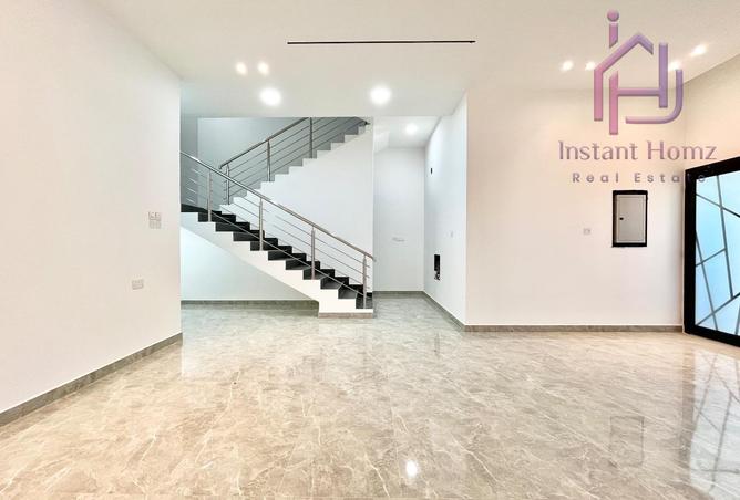 988532 - Property Image 3