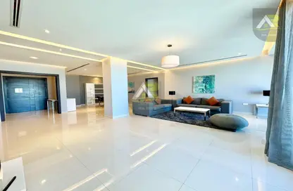 Apartment - 2 Bedrooms - 3 Bathrooms for rent in Zinj - Manama - Capital Governorate