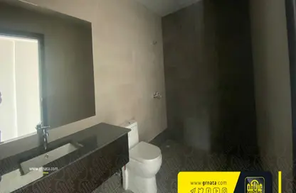 Bathroom image for: Apartment - 2 Bedrooms - 2 Bathrooms for rent in Salmabad - Central Governorate, Image 1