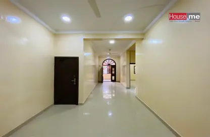 Hall / Corridor image for: Apartment - 5 Bedrooms - 4 Bathrooms for rent in Gufool - Manama - Capital Governorate, Image 1