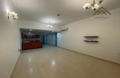 Apartment - 3 Bedrooms - 2 Bathrooms for sale in Busaiteen - Muharraq Governorate