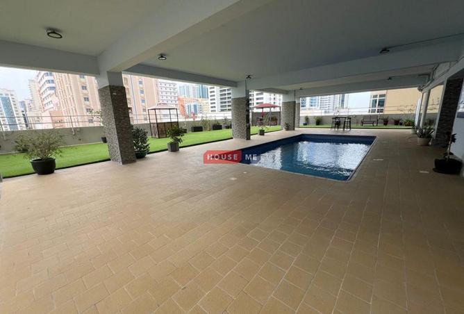 960567 - Property Image 2