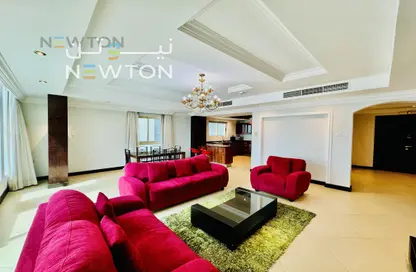 Apartment - 3 Bedrooms - 4 Bathrooms for rent in Mahooz - Manama - Capital Governorate