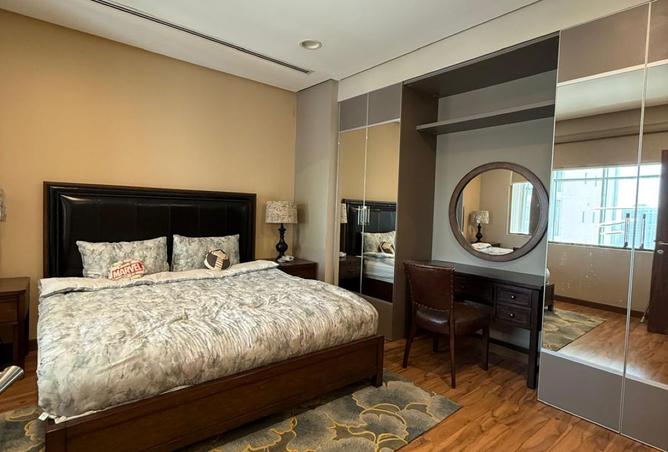 956321 - Property Image 2