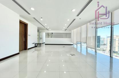 Office Space - Studio - 4 Bathrooms for rent in Seef - Capital Governorate