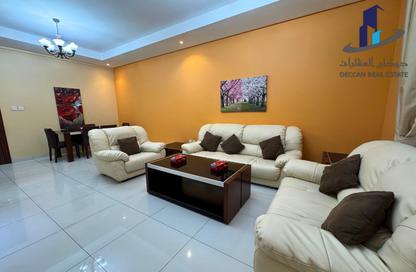 Apartment - 2 Bedrooms - 3 Bathrooms for rent in Mahooz - Manama - Capital Governorate