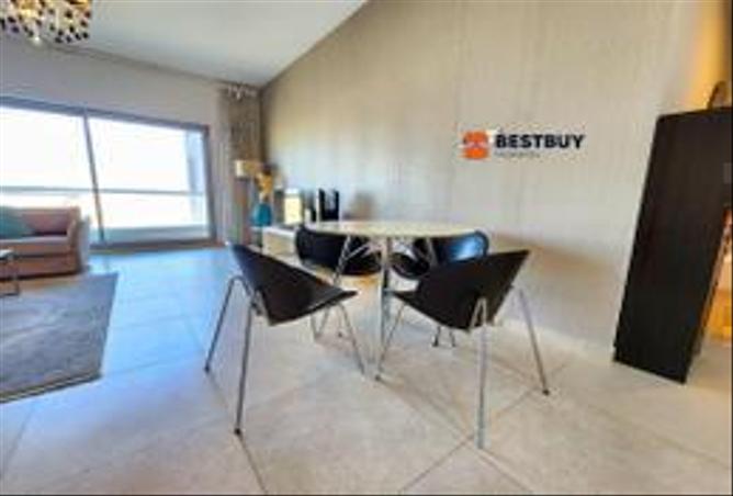 956951 - Property Image 3
