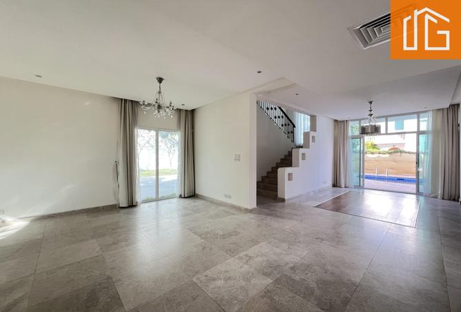 974341 - Property Image 3