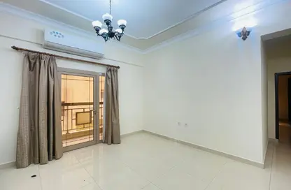 Apartment - 2 Bedrooms - 2 Bathrooms for rent in Mahooz - Manama - Capital Governorate
