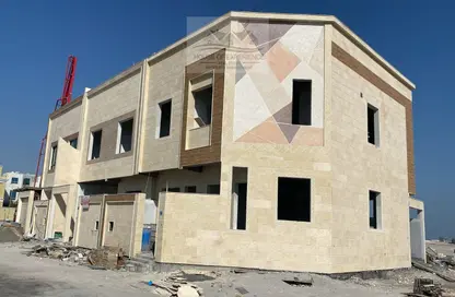 Villa - 4 Bedrooms - 5 Bathrooms for sale in Arad - Muharraq Governorate