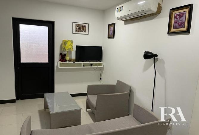شقة - غرفة نوم - 1 حمام للايجار في شارع المعارض - الحورة - محافظة العاصمة