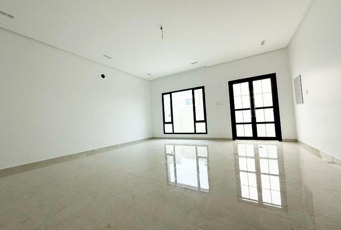 948005 - Property Image 3