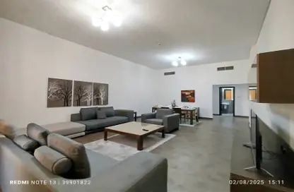 Apartment - 2 Bedrooms - 3 Bathrooms for rent in Al Juffair - Capital Governorate