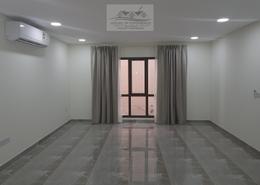 صورةغرفة فارغة لـ: شقة - 2 غرف نوم - 2 حمامات للكراء في سار - المحافظة الشمالية, صورة 1