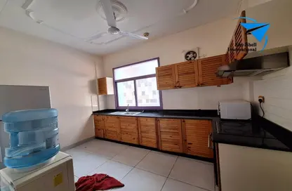 Apartment - 2 Bedrooms - 2 Bathrooms for rent in Al Juffair - Capital Governorate