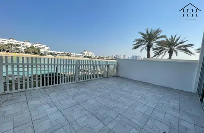 فيلا - 3 غرف نوم - 4 حمامات للايجار في اللاجون - أمواج - المحرق