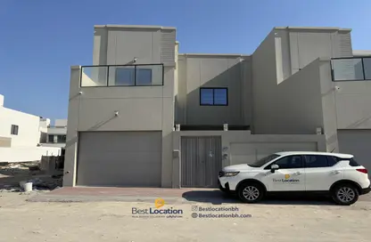 Villa - 5 Bedrooms - 7 Bathrooms for sale in Arad - Muharraq Governorate