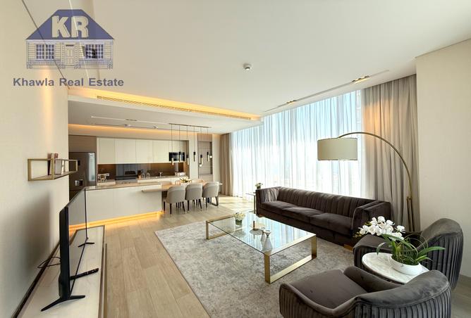 956845 - Property Image 2