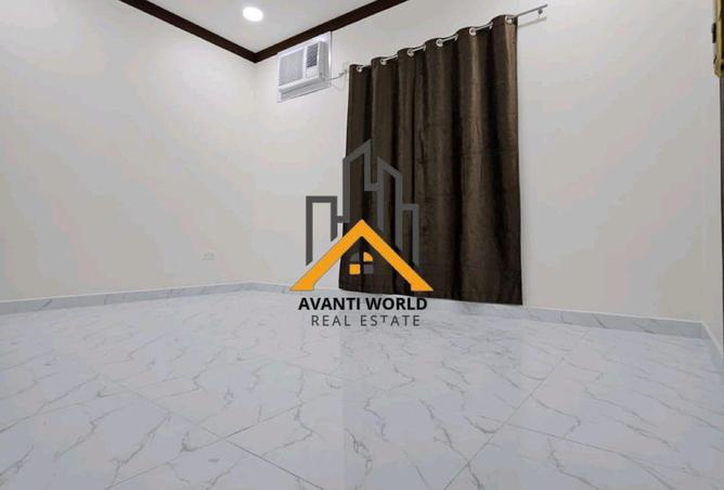 954858 - Property Image 2