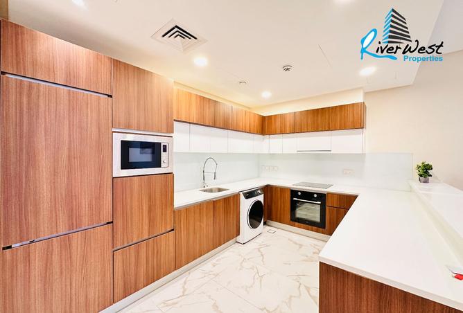 988477 - Property Image 3