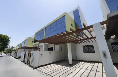 Villa - 3 Bedrooms - 4 Bathrooms for rent in Mahooz - Manama - Capital Governorate