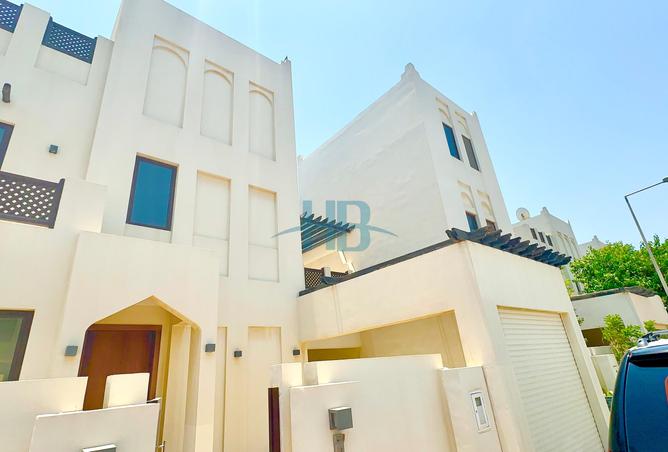 Villa - 5 Bedrooms - 6 Bathrooms for sale in Al Noor - Diyar Al Muharraq - Muharraq Governorate