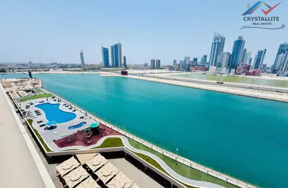 شقة - 3 غرف نوم - 5 حمامات للايجار في جزيرة الريف - محافظة العاصمة