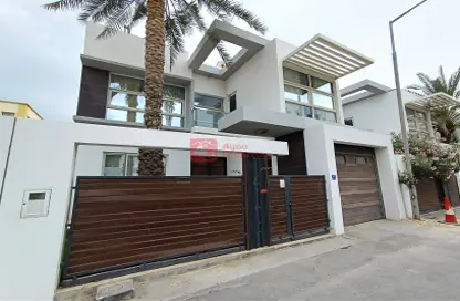 Outdoor House image for: Apartment - 3 Bedrooms - 4 Bathrooms for rent in Salmaniya - Manama - Capital Governorate, Image 1