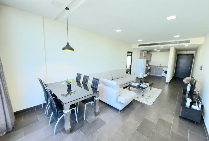 982555 - Property Image 2